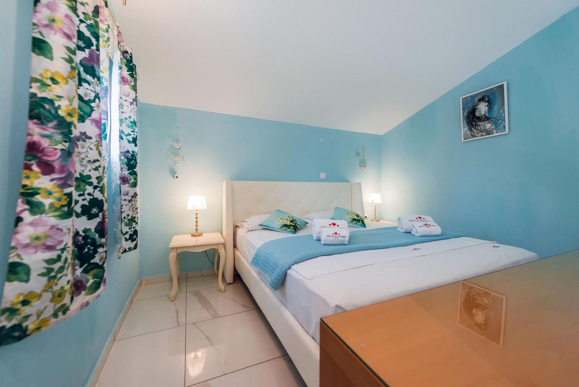 Dream Boutique Apartments Nikiti  Eksteriør billede